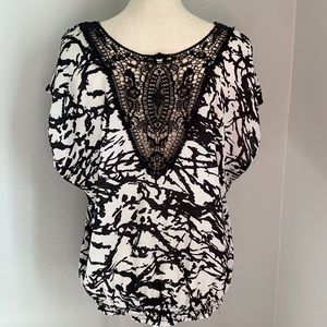 Black Rainn Blouse